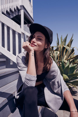 Phoebe Tonkin pic #826443