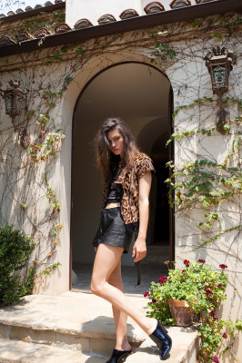 Phoebe Tonkin pic #769100