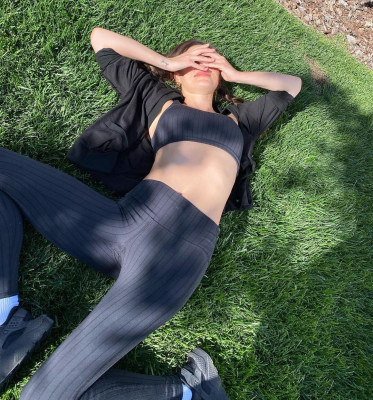 Phoebe Tonkin pic #1291637