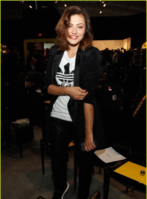 Phoebe Tonkin pic #607796