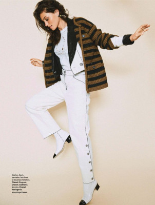 PHOEBE TONKIN in Grazia Magazine, France November 2019