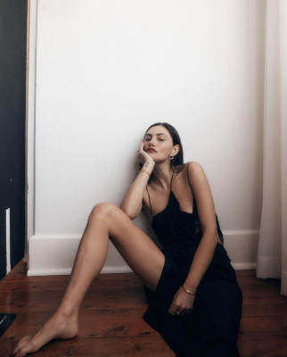 Phoebe Tonkin (September 2021)