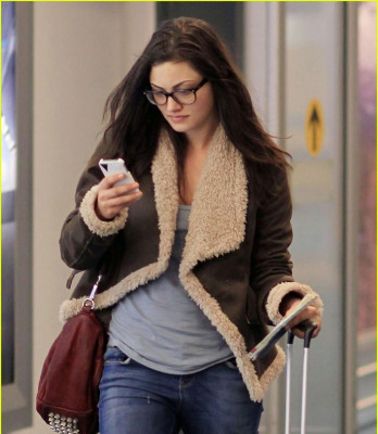 Phoebe Tonkin pic #500331