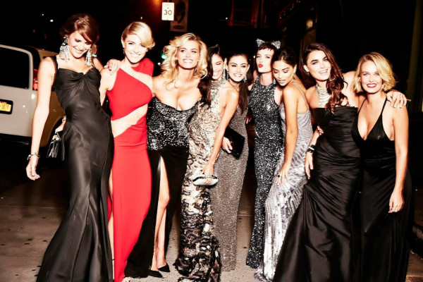 Phoebe Tonkin pic #778719