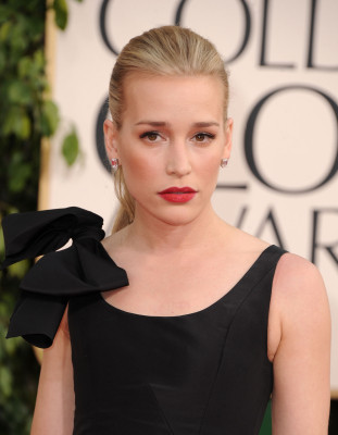 photo 21 in Piper Perabo gallery [id511618] 2012-05-15 00:00:00