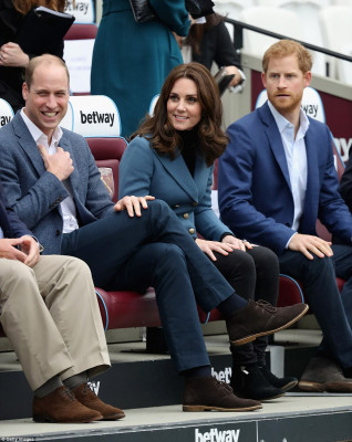 Prince Harry of Wales pic #1005598