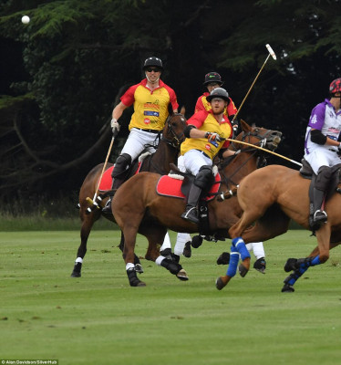 Prince Harry of Wales pic #982323