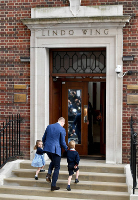 Kate Middleton &amp; baby N3