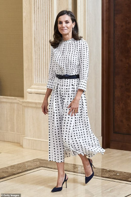 Queen Letizia of Spain pic #1188021