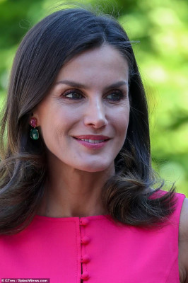 Queen Letizia of Spain pic #1197704