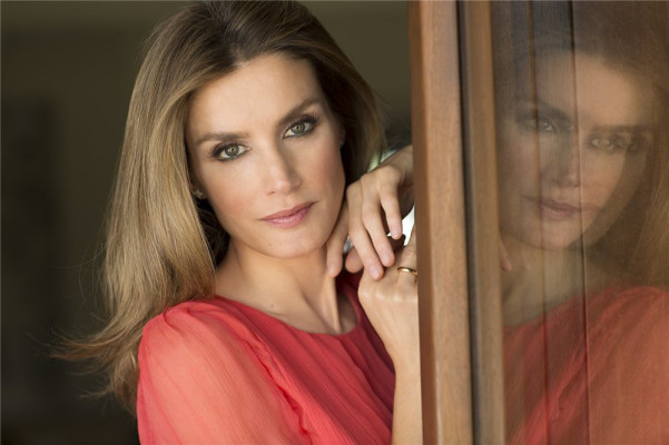 Queen Letizia of Spain pic #559544