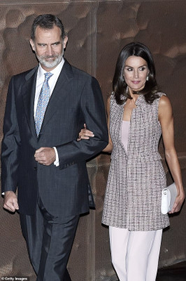 Queen Letizia of Spain pic #1180276