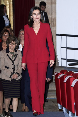 Queen Letizia of Spain pic #1150551