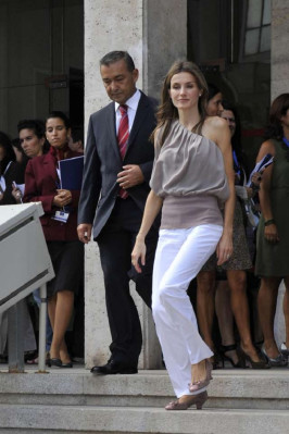 Queen Letizia of Spain pic #539041