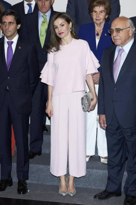 photo 16 in Queen Letizia of Spain gallery [id980322] 2017-07-10 00:00:00
