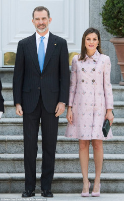 Queen Letizia of Spain pic #1083572