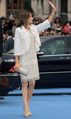 Queen Letizia of Spain pic #539028