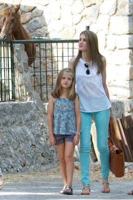 Queen Letizia of Spain pic #657836