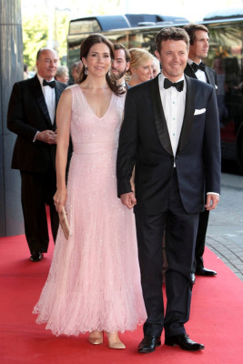 photo 3 in Mary gallery [id1028276] 2018-01-07 00:00:00