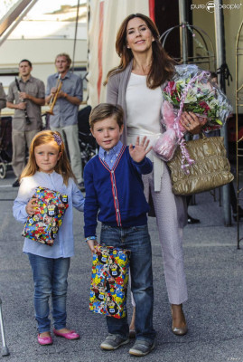 photo 19 in Princess Mary of Denmark gallery [id1028260] 2018-01-07 00:00:00