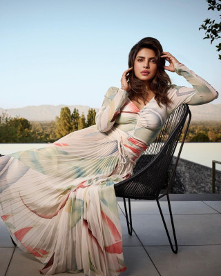 Priyanka Chopra Jonas by Art Streiber for Netflix Queue || Jan 2021