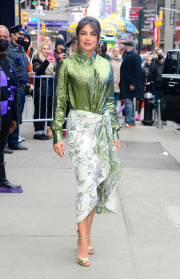 Priyanka&amp;nbsp;Chopra&amp;nbsp;- Good Morning America Studio, New York 12/16/2021