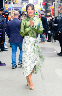 Priyanka&amp;nbsp;Chopra&amp;nbsp;- Good Morning America Studio, New York 12/16/2021
