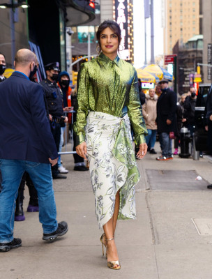 Priyanka&amp;nbsp;Chopra&amp;nbsp;- Good Morning America Studio, New York 12/16/2021