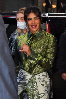Priyanka&amp;nbsp;Chopra&amp;nbsp;- Good Morning America Studio, New York 12/16/2021