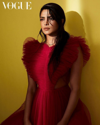 Priyanka Chopra Jonas by Sølve Sundsbo for Vogue India // Sept 2021