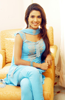 photo 18 in Priyanka gallery [id567591] 2012-10-07 00:00:00