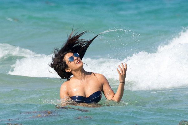 Priyanka Chopra Bikini Candids – Miami Beach, Florida