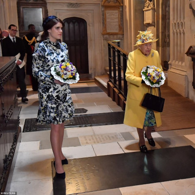 Queen Elizabeth ll  pic #1161525
