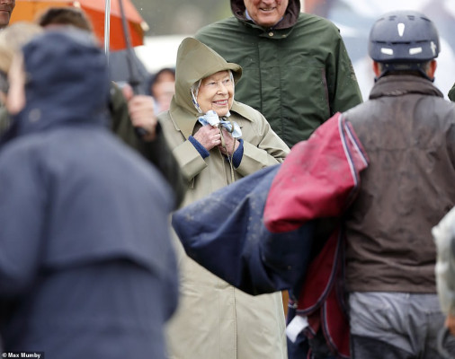 Queen Elizabeth ll  pic #1170532