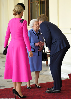Queen Elizabeth ll  pic #1150544
