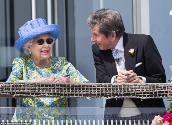 Queen Elizabeth ll  pic #1181779