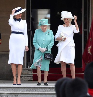 Queen Elizabeth ll  pic #1181790