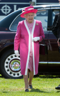 Queen Elizabeth ll  pic #521344