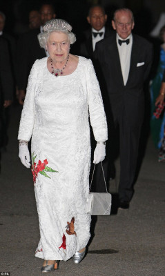 Queen Elizabeth ll  pic #519020
