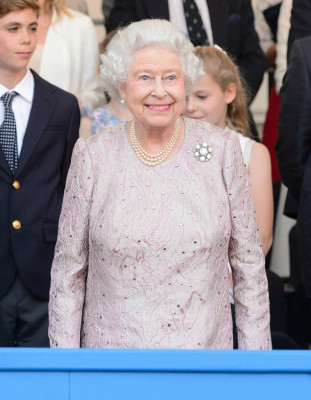 Queen Elizabeth ll  pic #655149