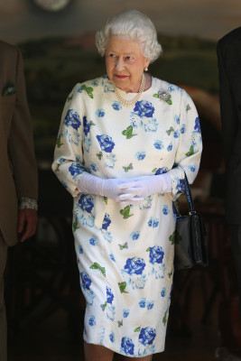 Queen Elizabeth ll  pic #656944