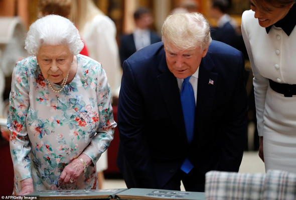 Queen Elizabeth ll  pic #1181787