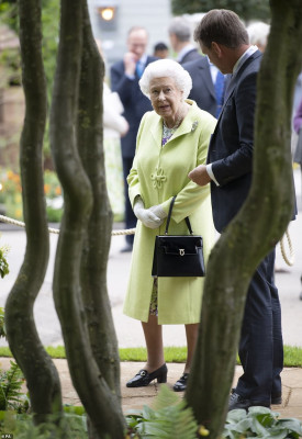 Queen Elizabeth ll  pic #1180241