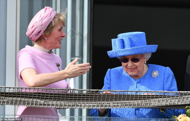 Queen Elizabeth ll  pic #1181773