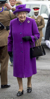 Queen Elizabeth ll  pic #1062094