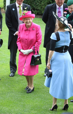 Queen Elizabeth ll  pic #977577