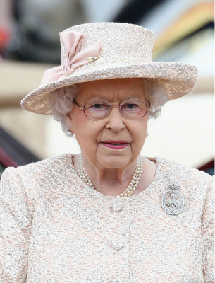 Queen Elizabeth ll  pic #1077226