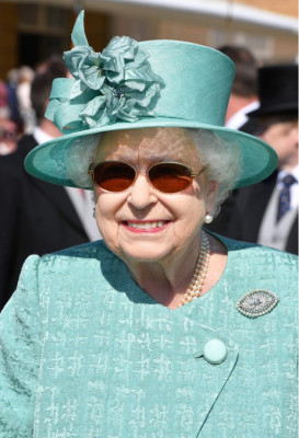 Queen Elizabeth ll  pic #1077225