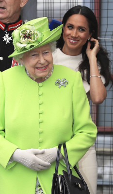 Queen Elizabeth ll  pic #1078444