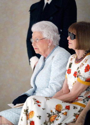 Queen Elizabeth ll  pic #1045615